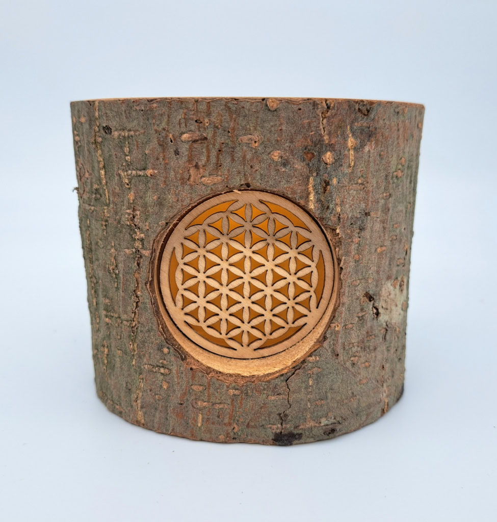 Holz-Windlicht mit Rinde-Motiv Blume des Lebens