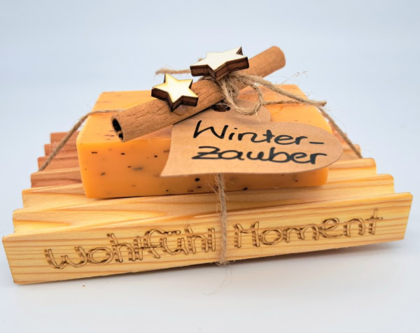 Set Eselmilchseife Winterzauber auf Lärchenschale mit Gravur Wohlfühl Moment